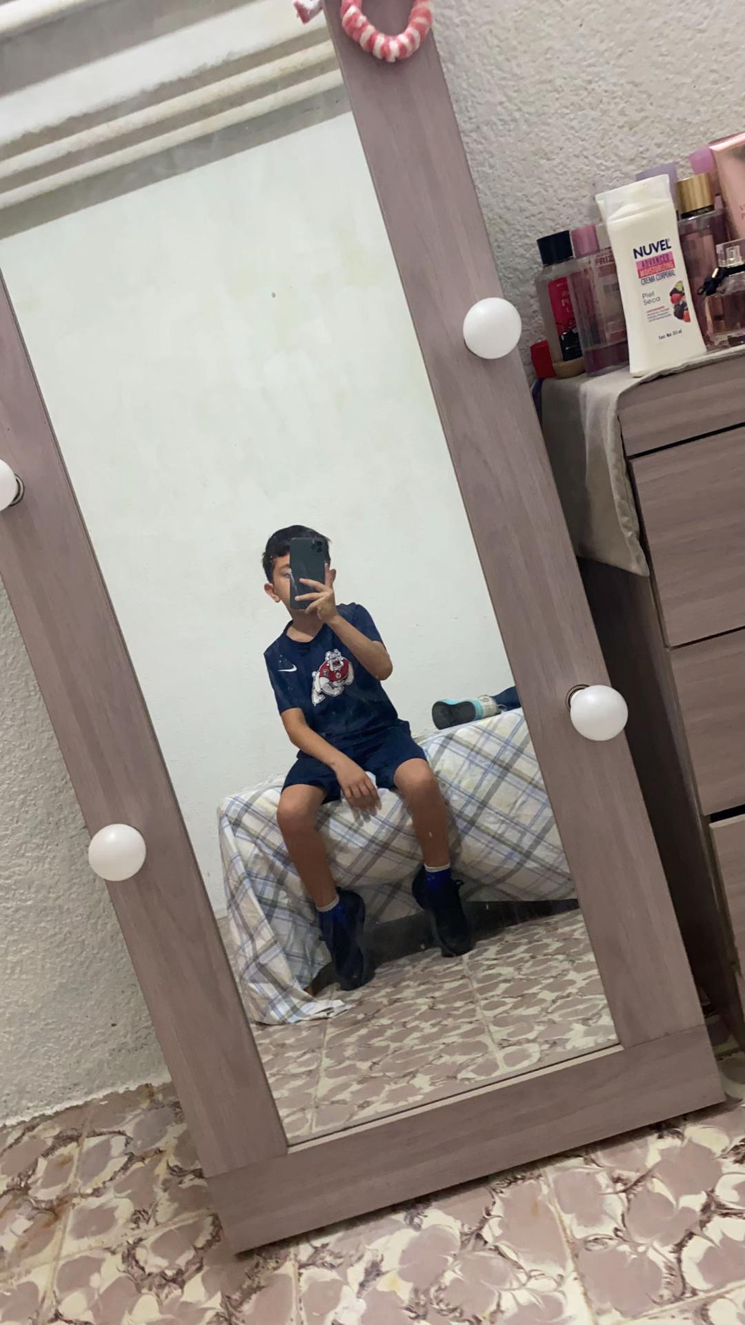 @Lachitooooo24