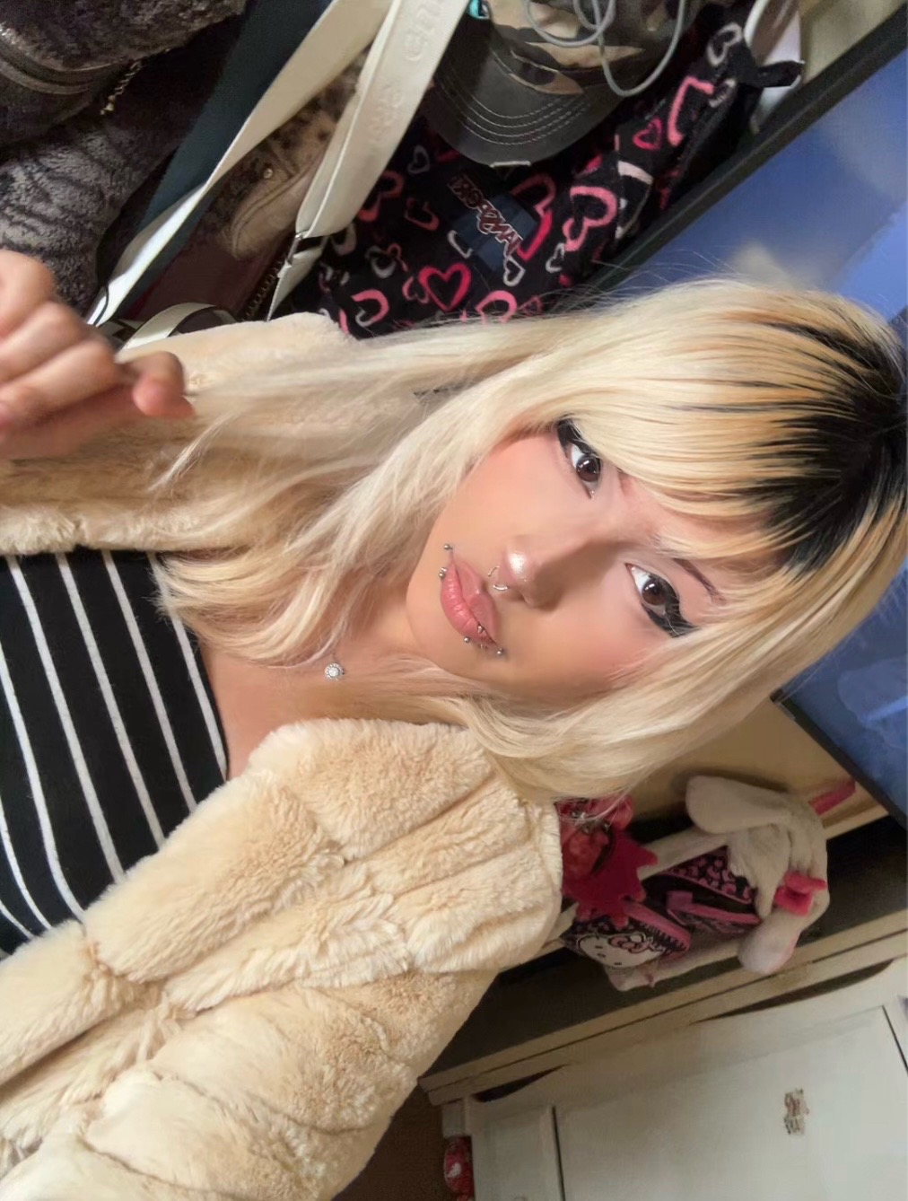 @🍎