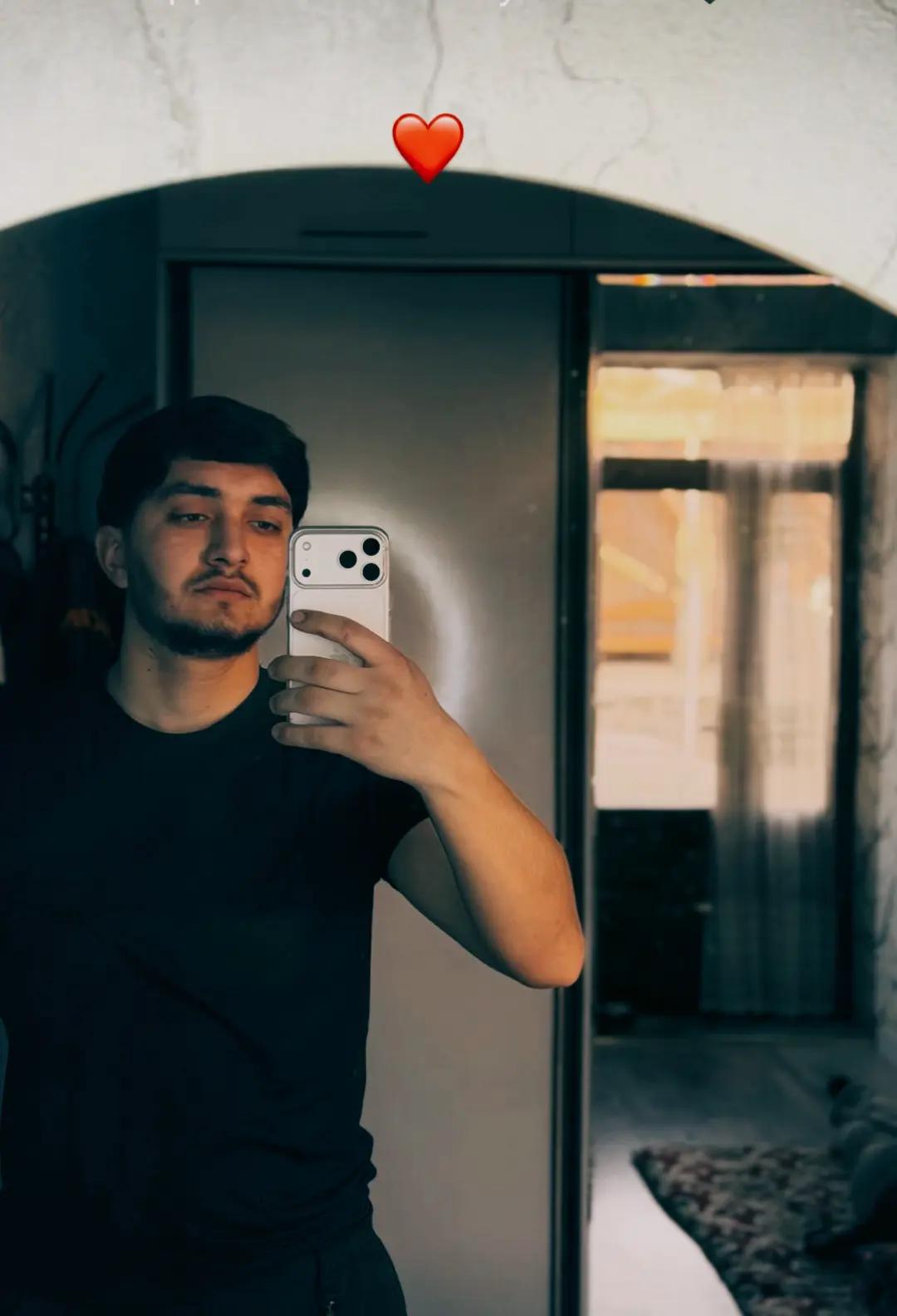 @18.🦈