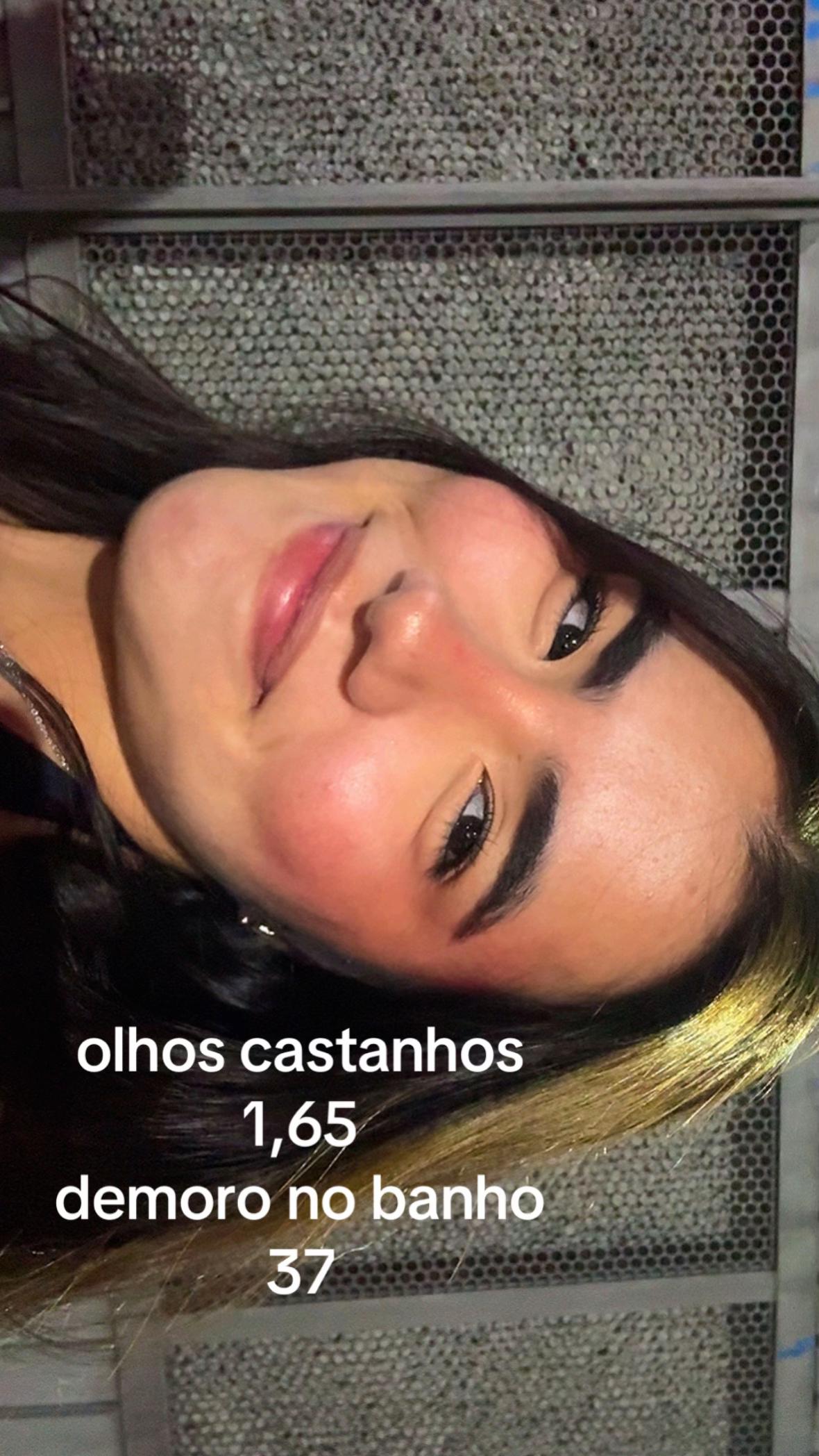 @L&iacute;via
