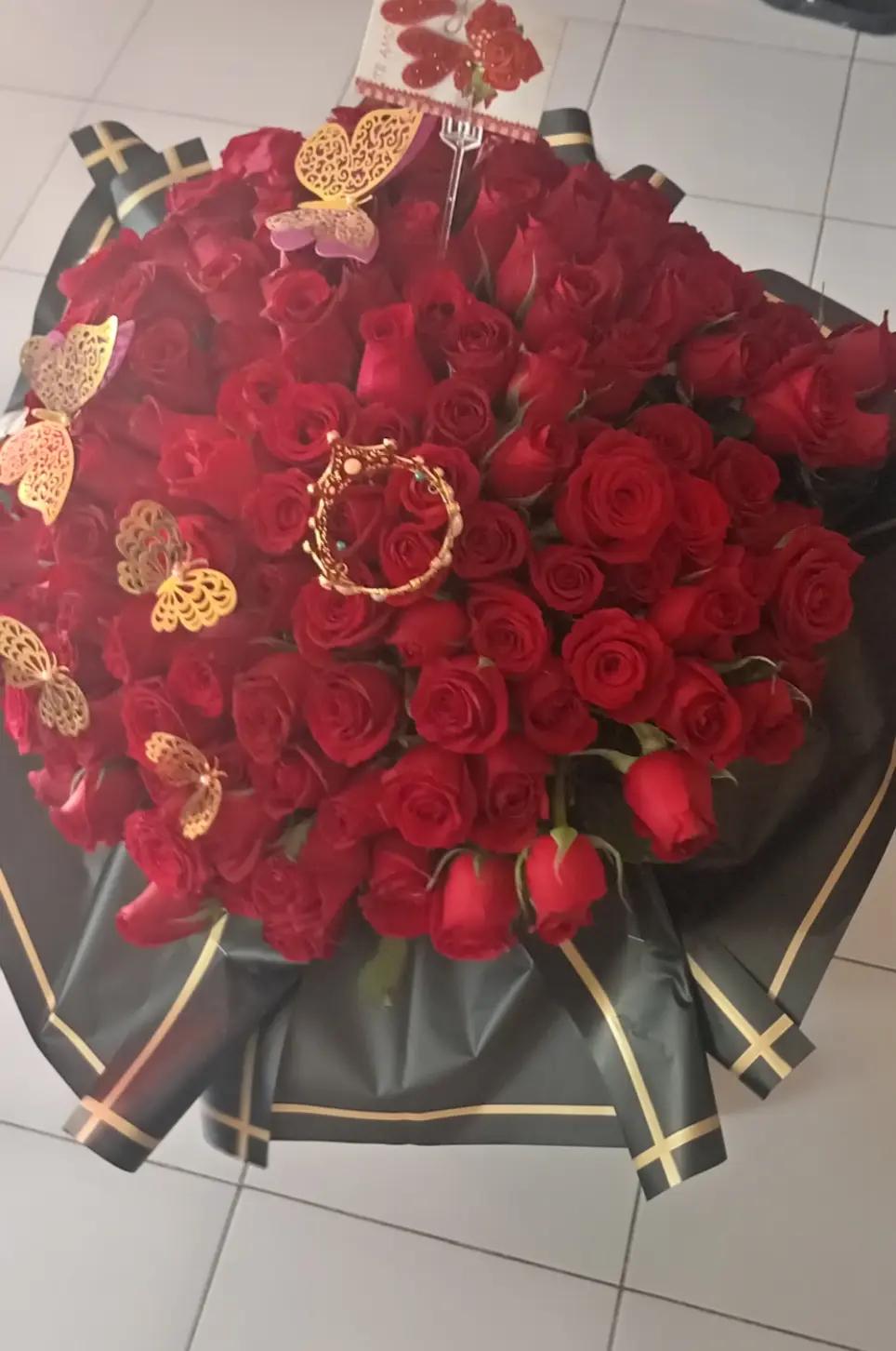 @it's_atena