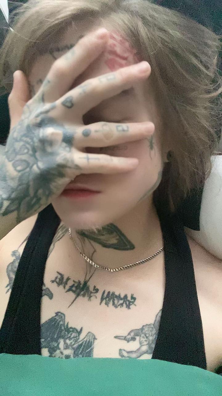 @yourdea3hwhore