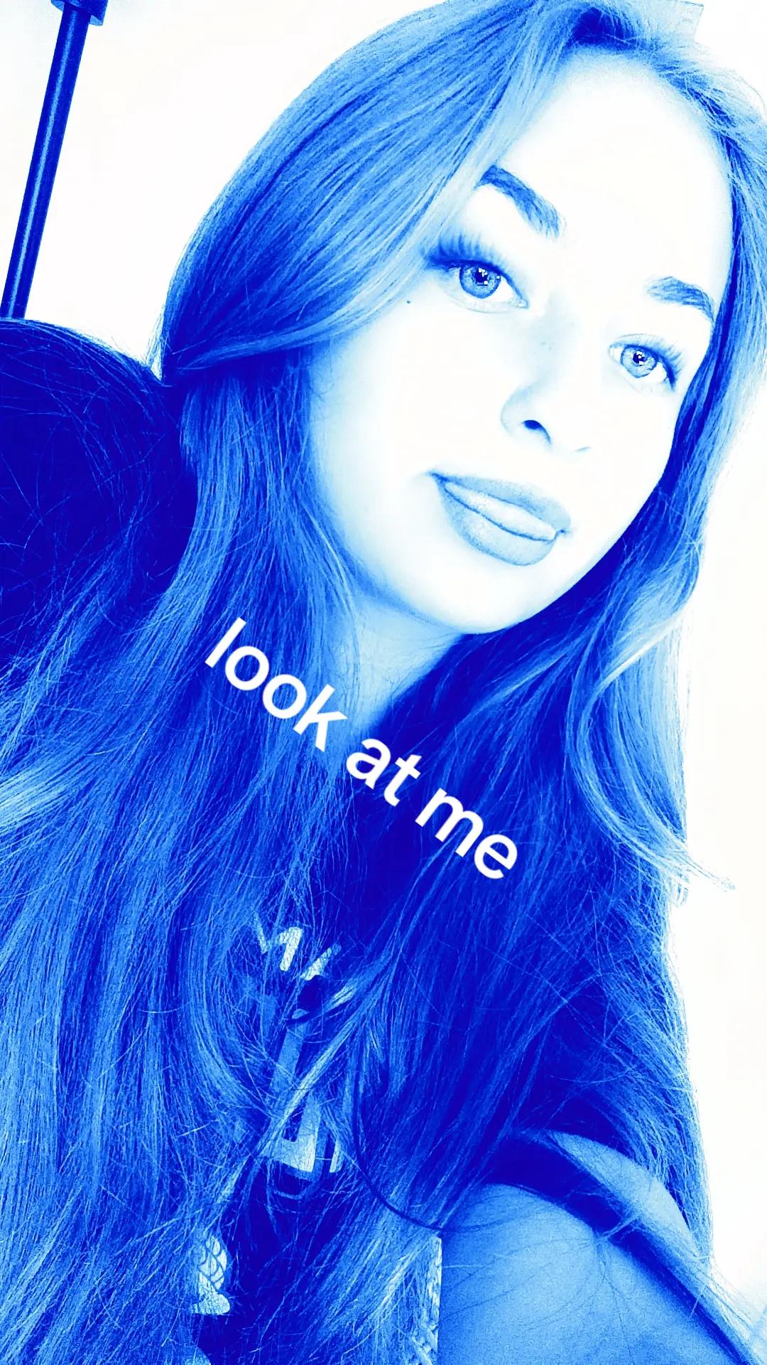 @520.Ellie6