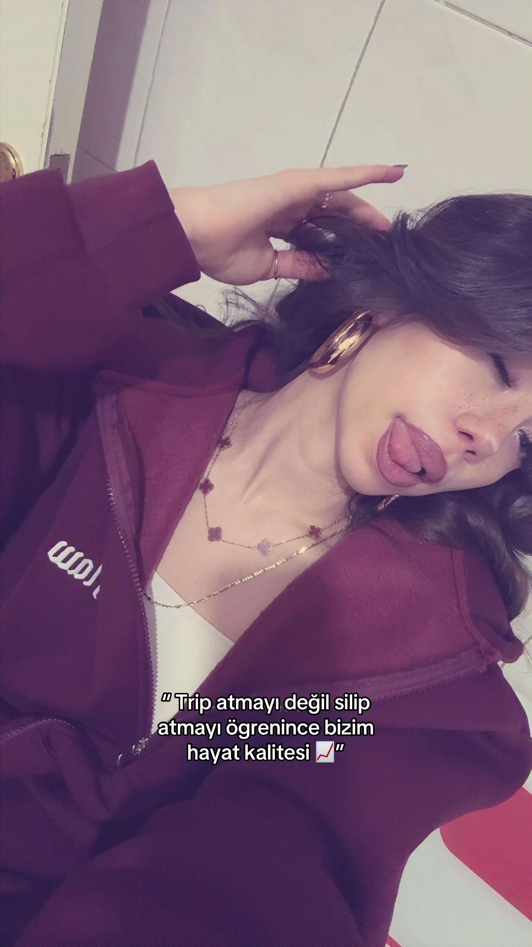@hilye