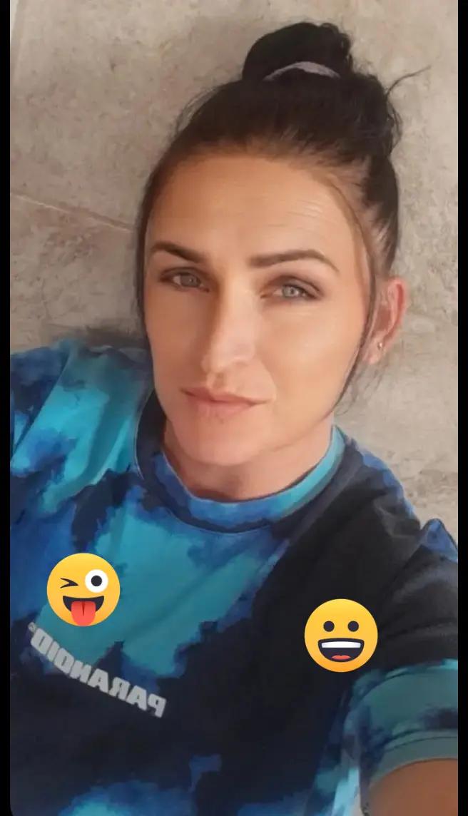 @Georgiana❤️G 🧡