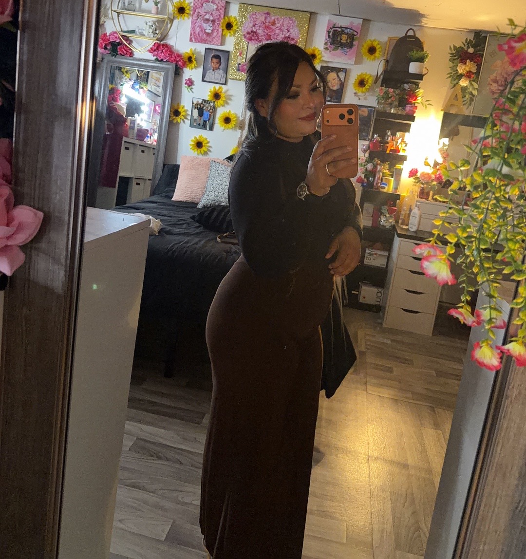 @Ana