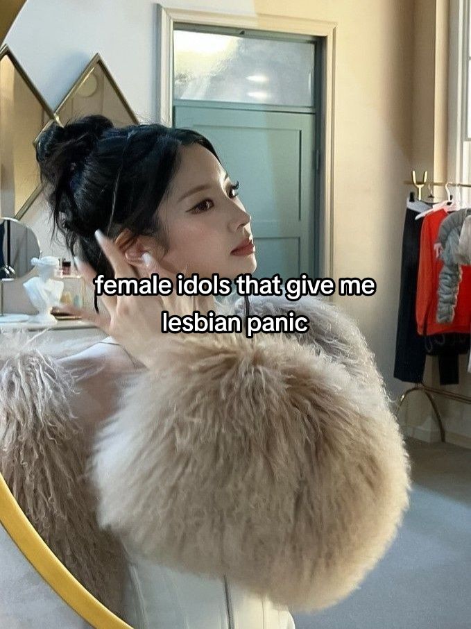 @STREAM LOONA REDEBUTS🌒 @