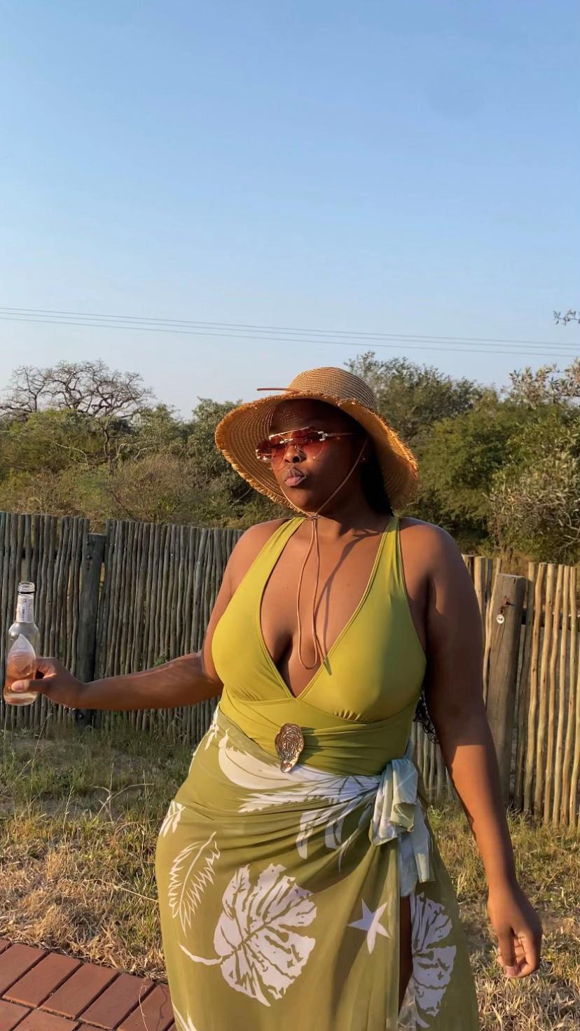 @Oratilwe | Content Creator