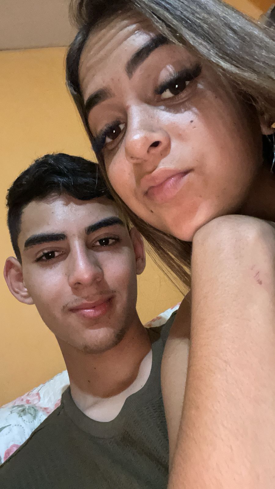@thayzzz.