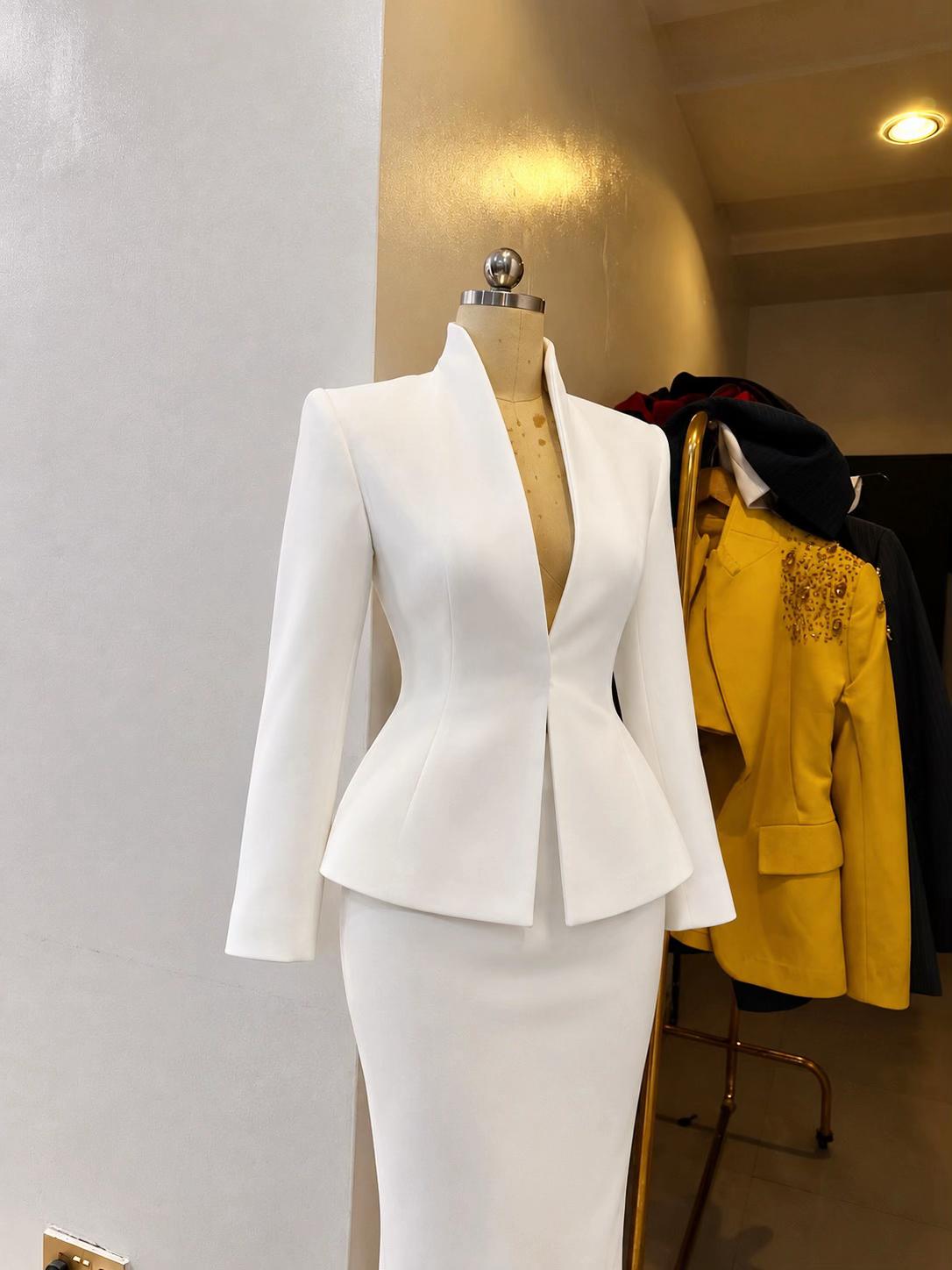 @WOMEN SUITS IN NIGERIA ✂️