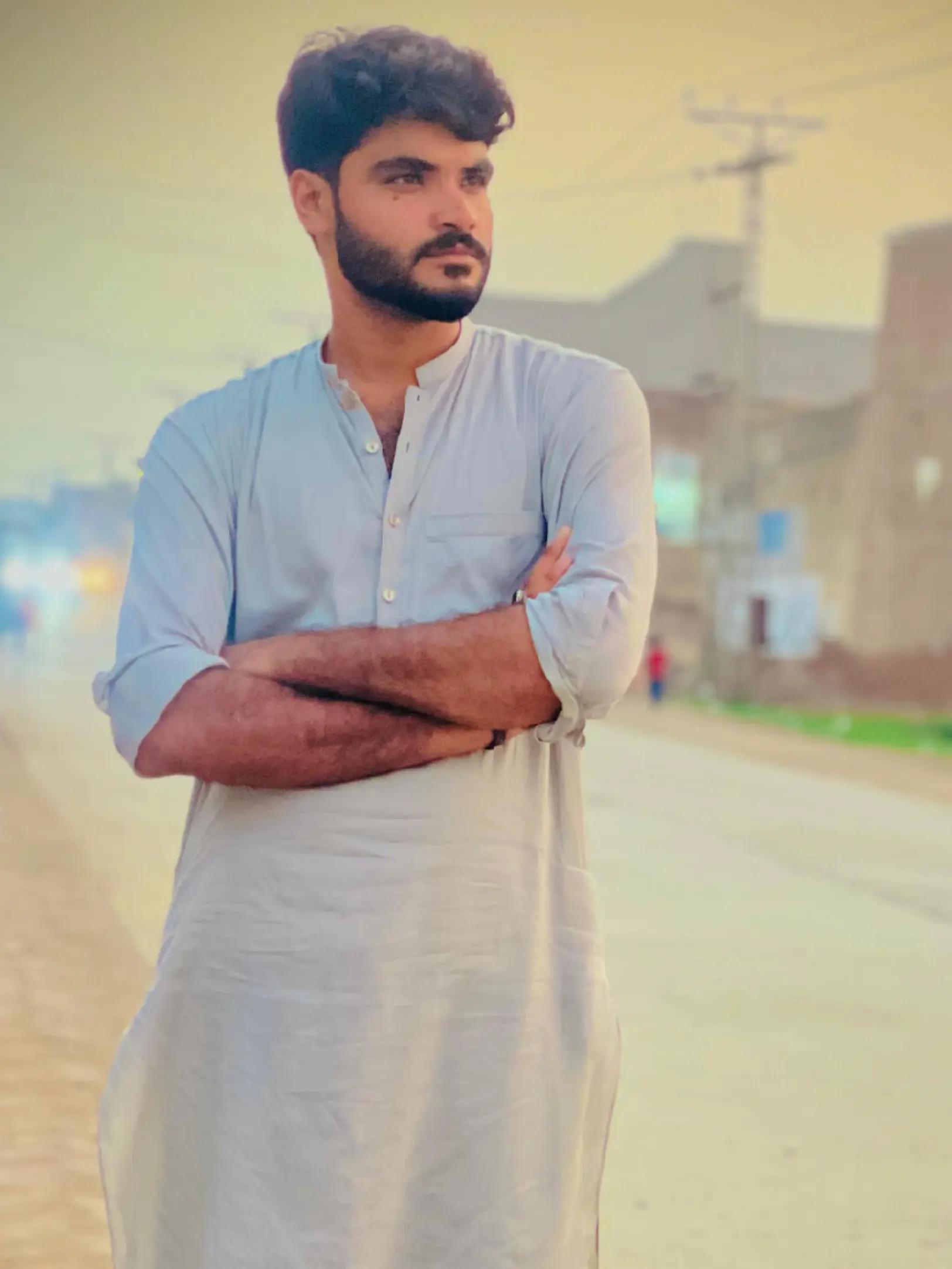 @حمزہ حنیف میٔو(Murshad )