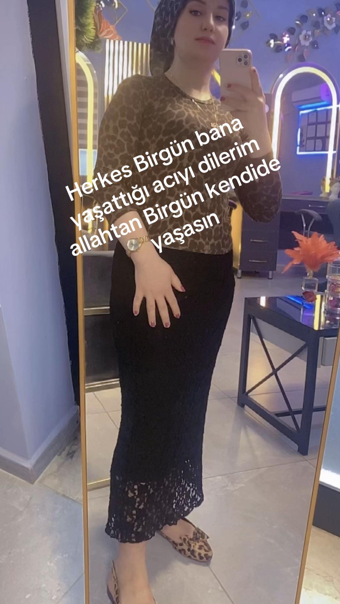 @🌹 𝓢𝓪𝓻𝓲 🌹