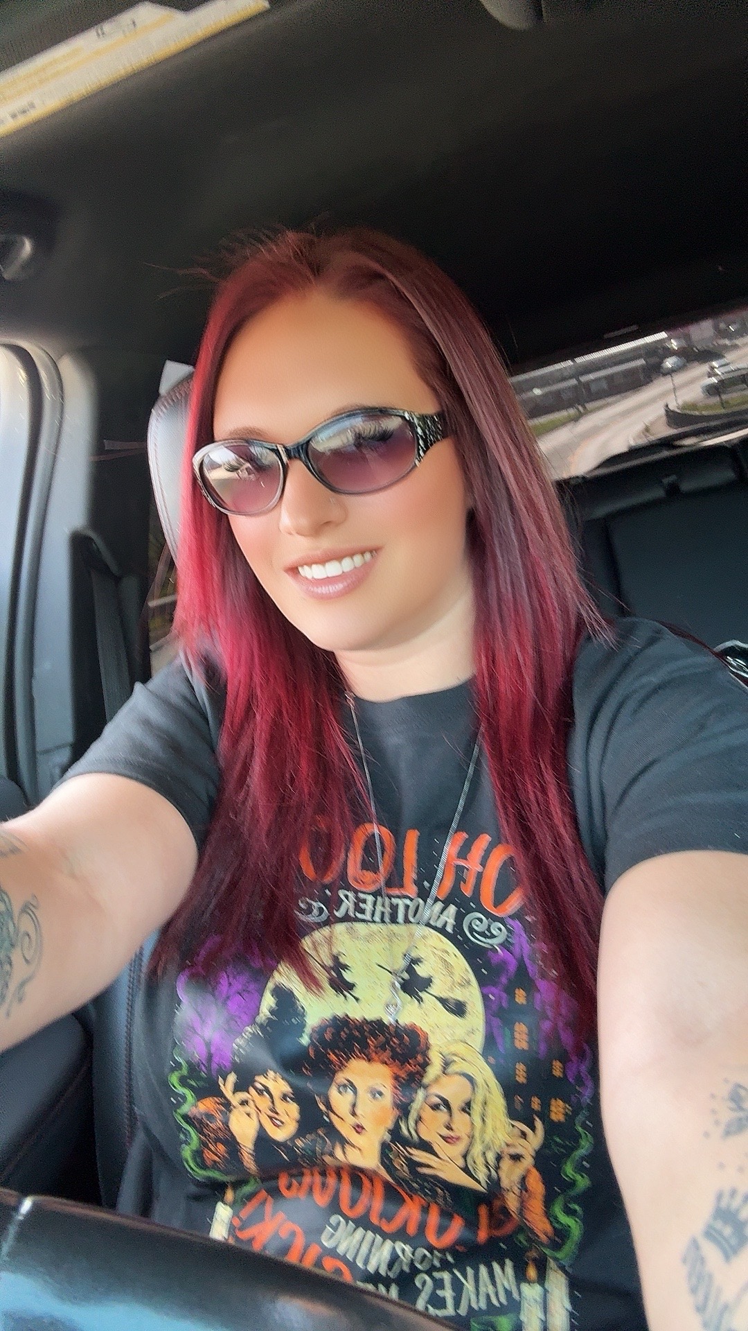 @tattedqueengoldengirl