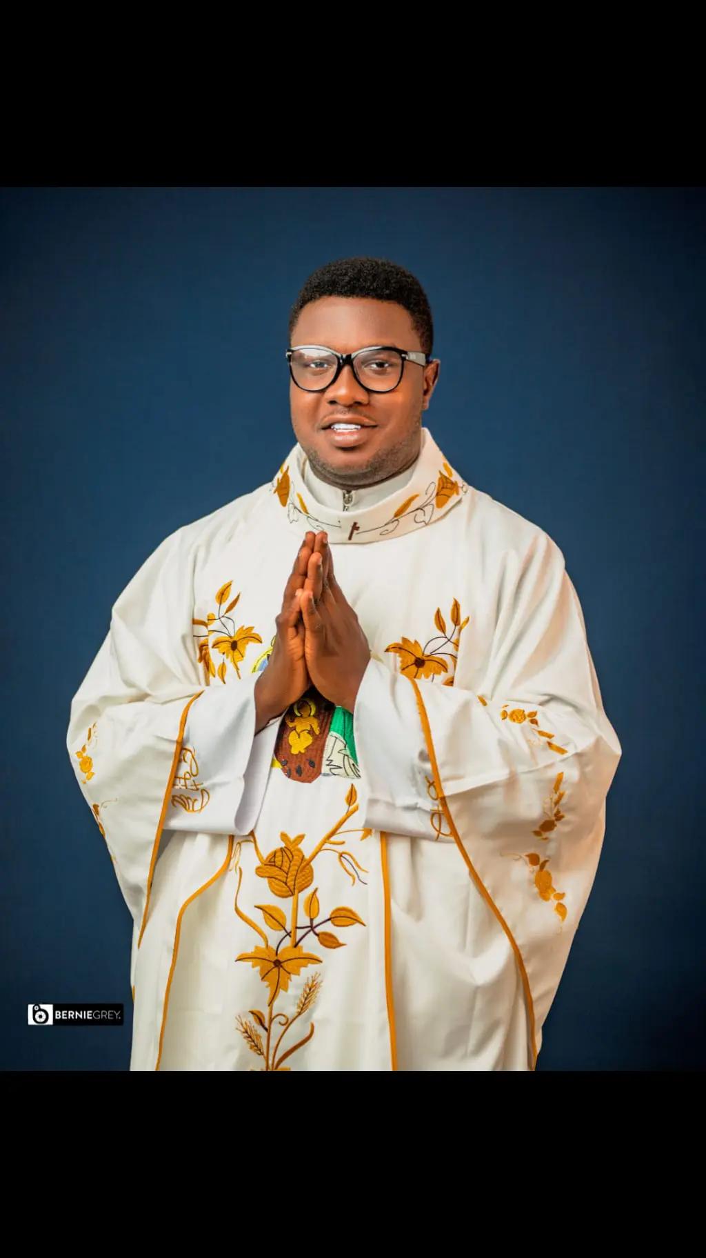 @Rev. Fr. Omomaria 🙏🔥