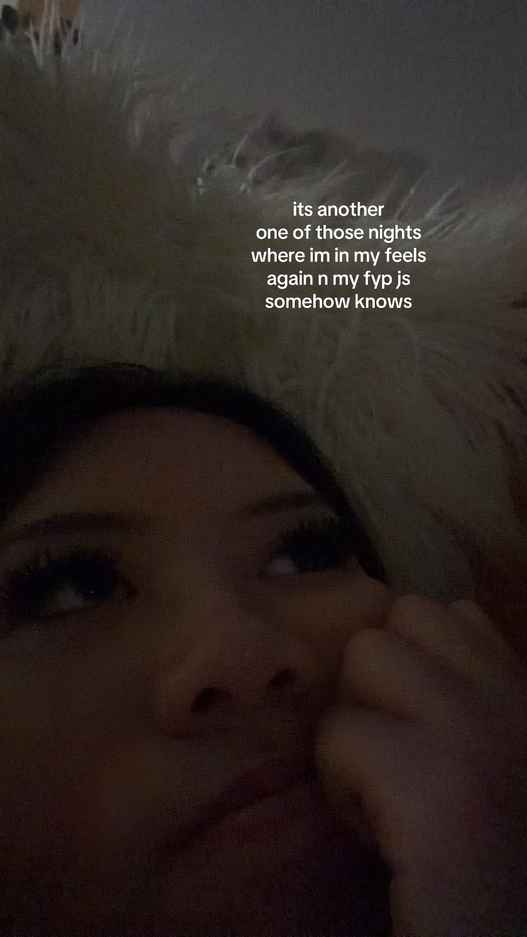 @ᝰ