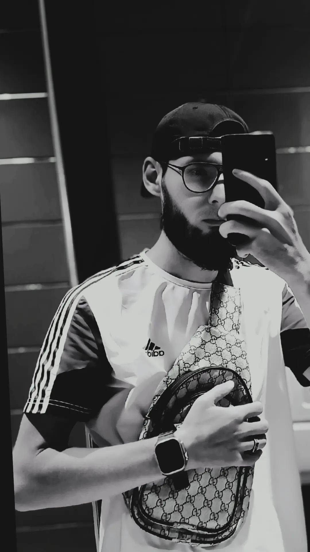 @akhi_makhmud