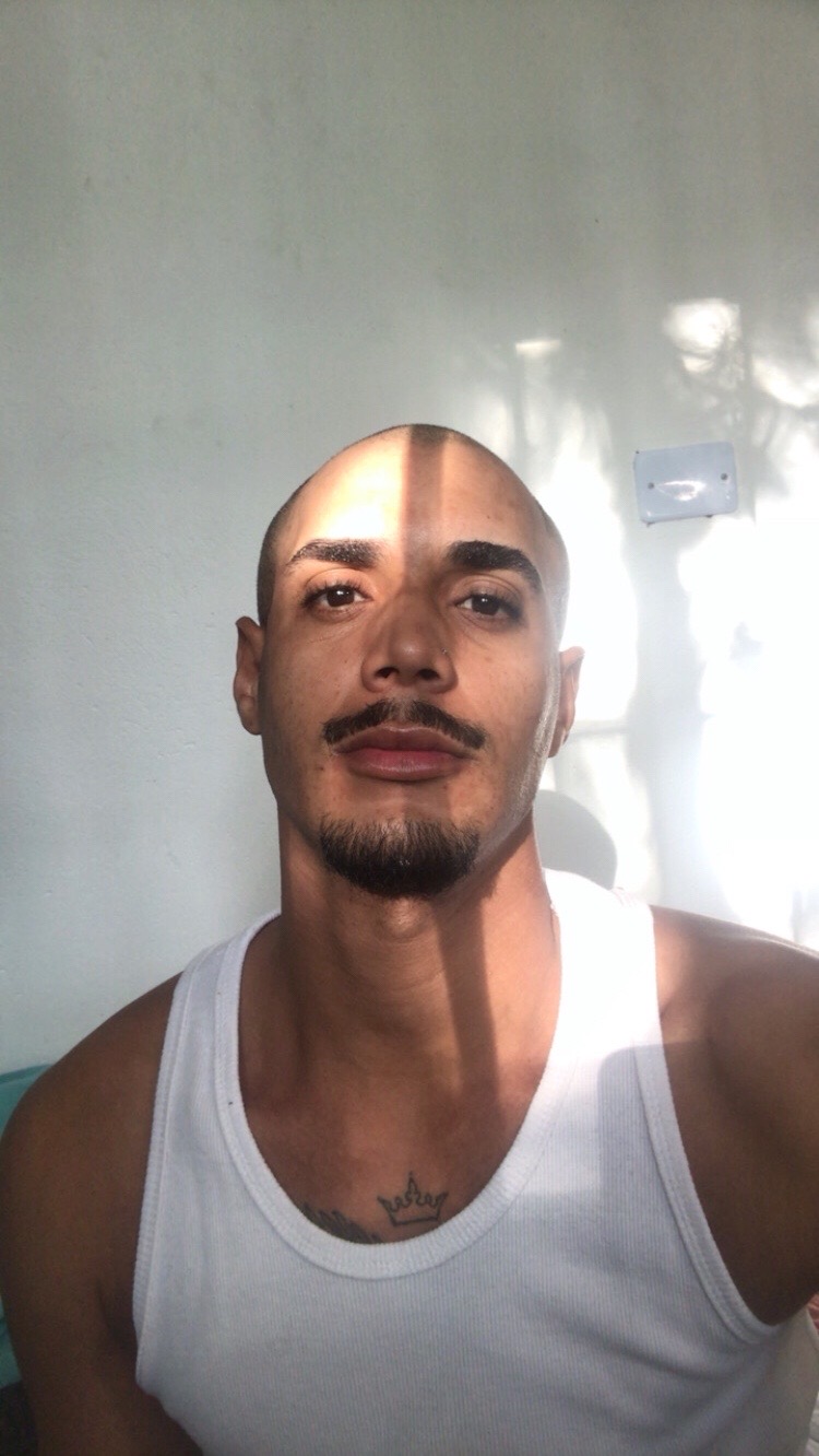 @o moço dramático 🥀