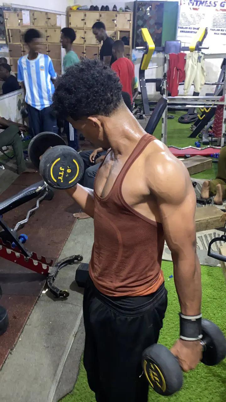 @Qaرni__poi🖤🦅