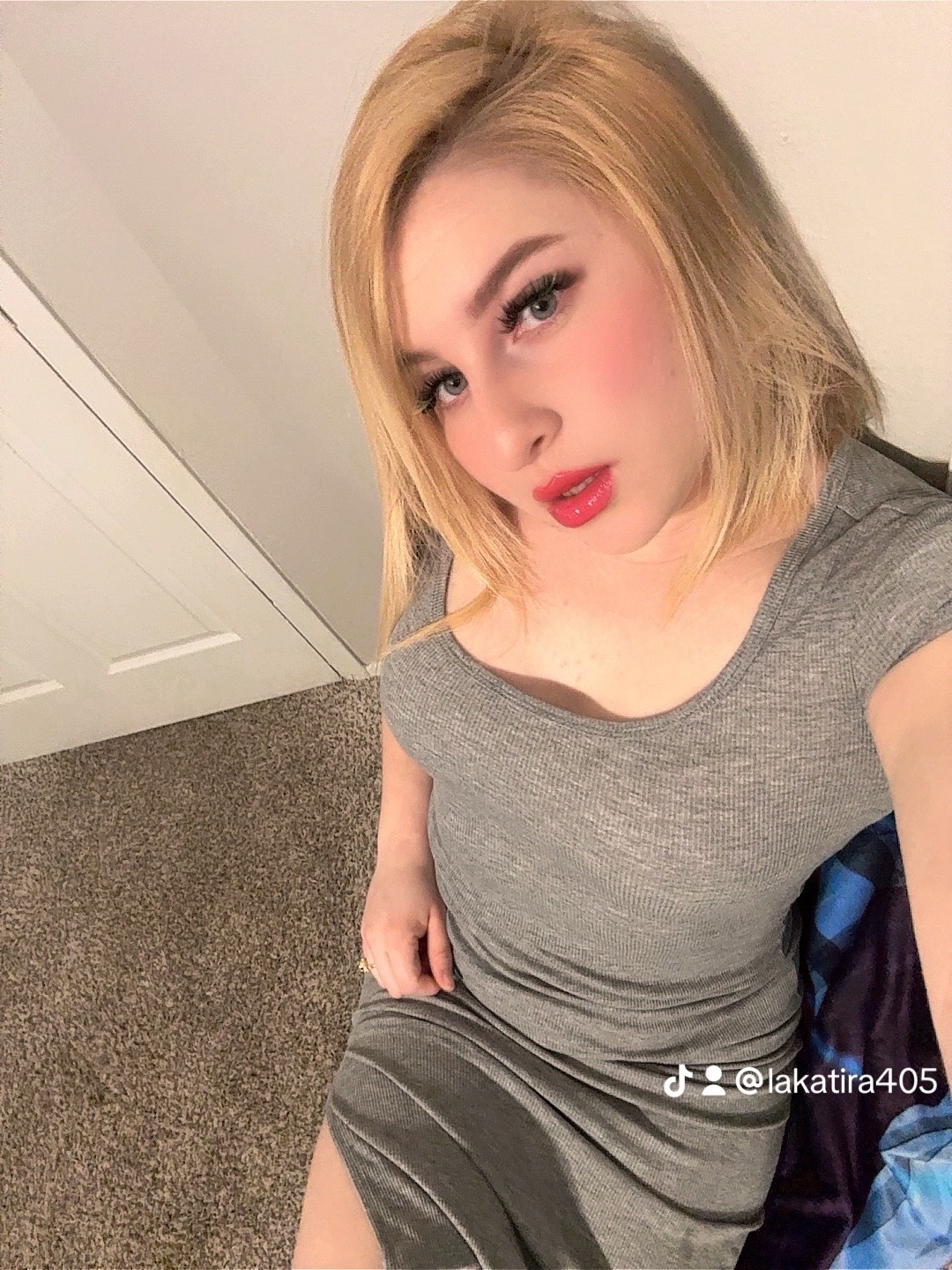 @lakatira🍓