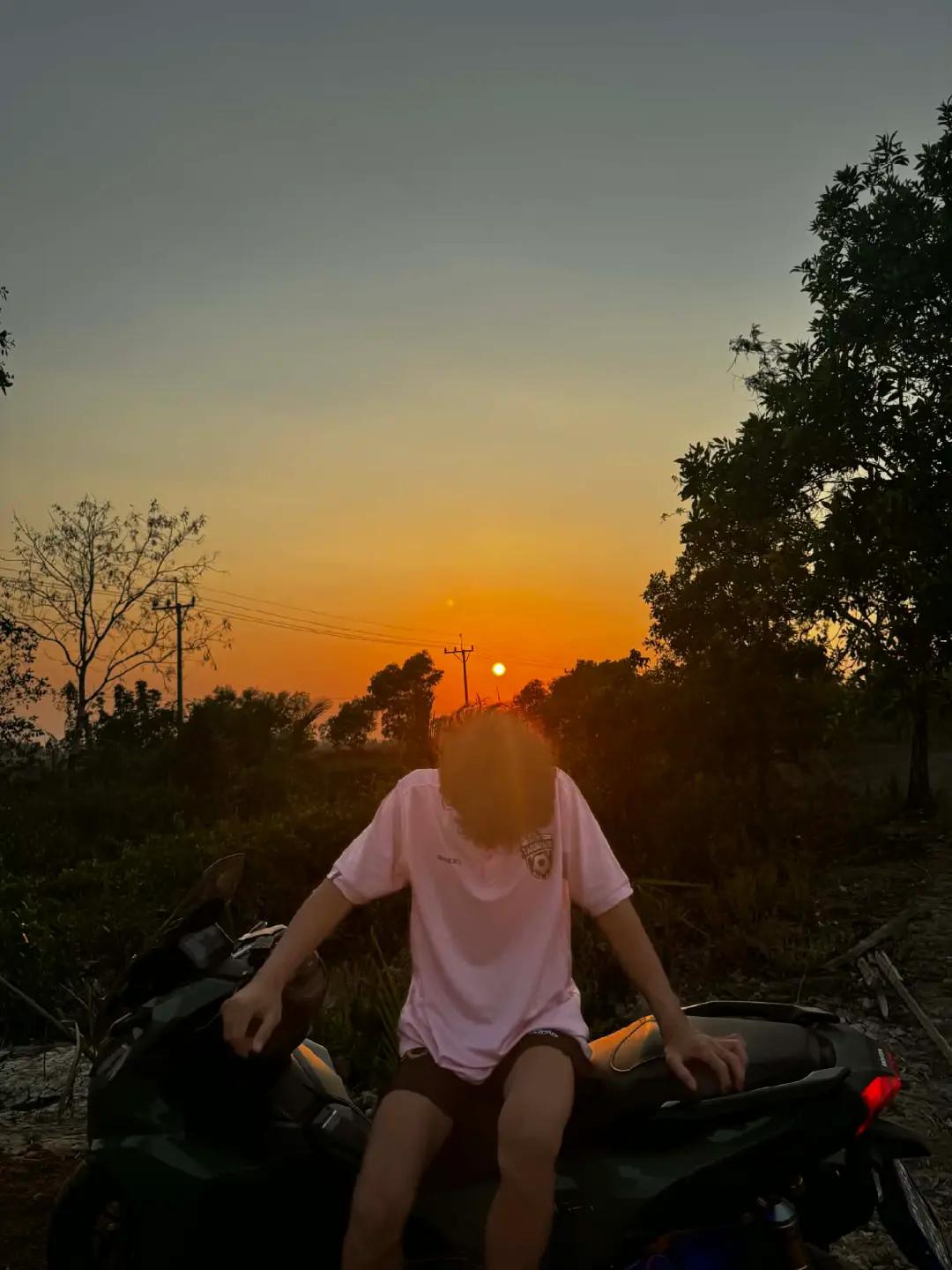 @KAUNG MYAT🫍