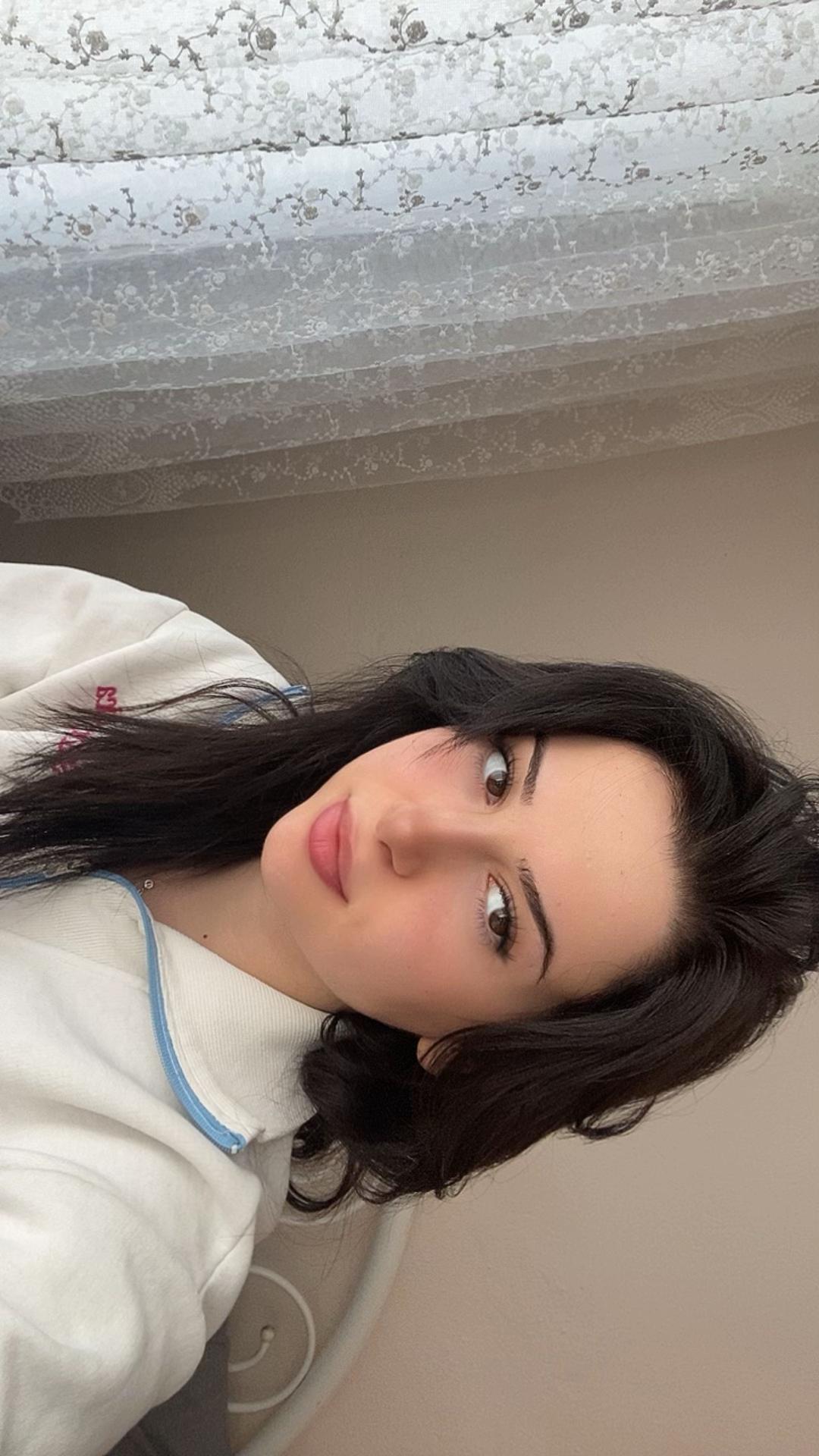 @G&uuml;lhan Baştuğ