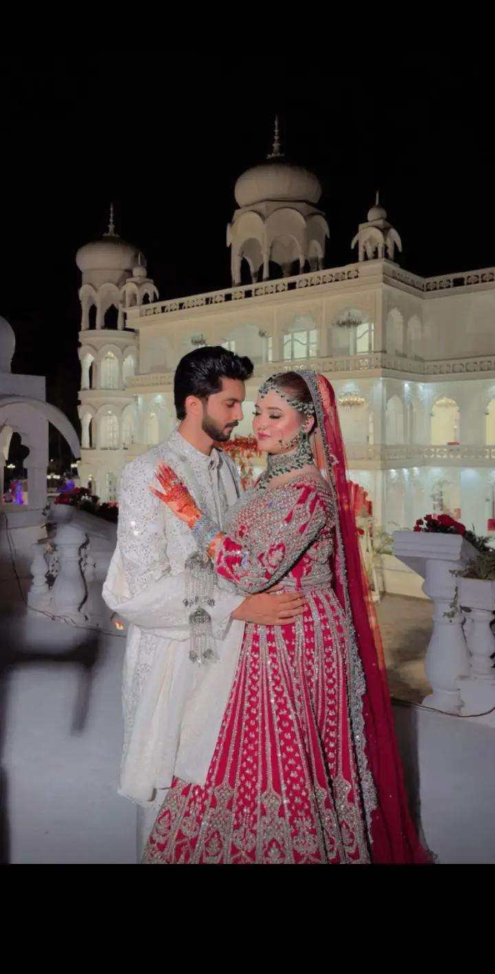 @Mr and Mrs Hussain tareen &hearts;️😍
