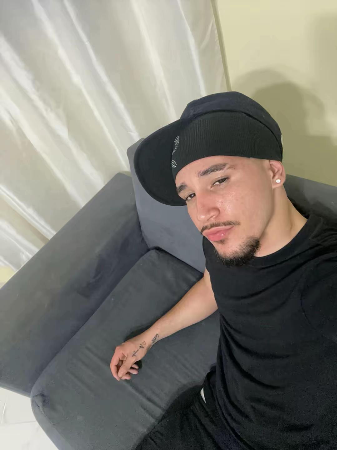 @🧸