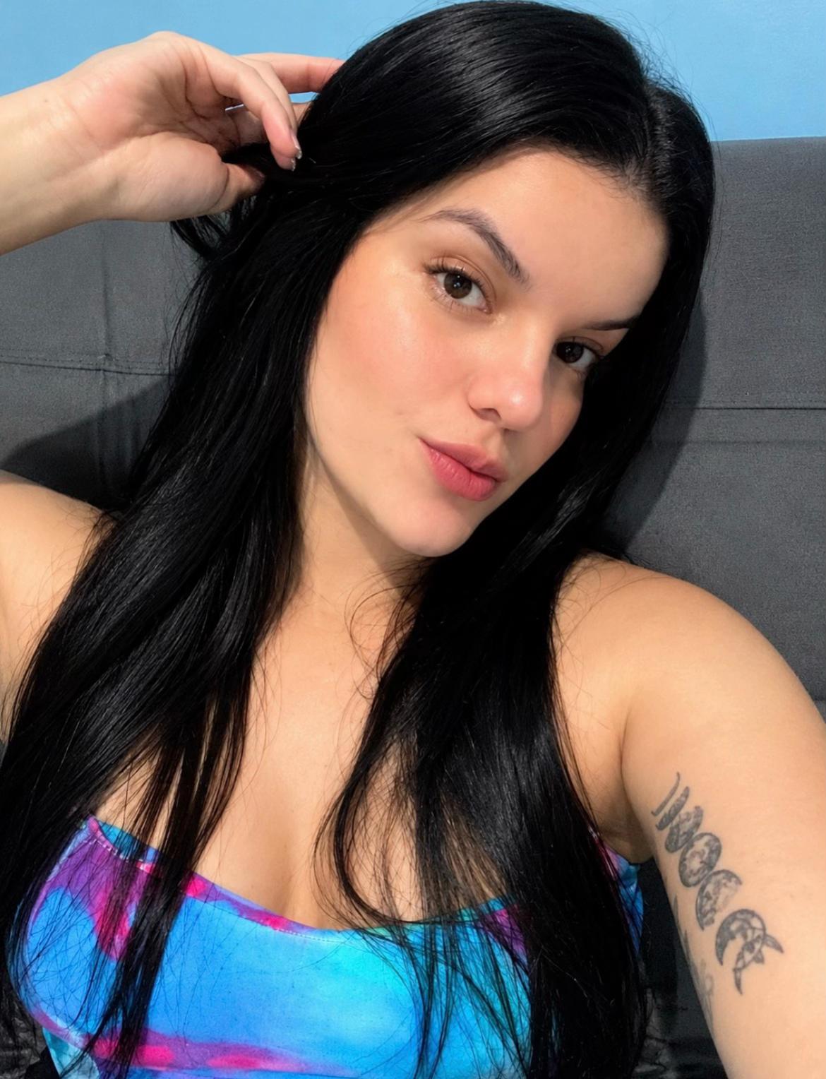 @Emilyqueiroz