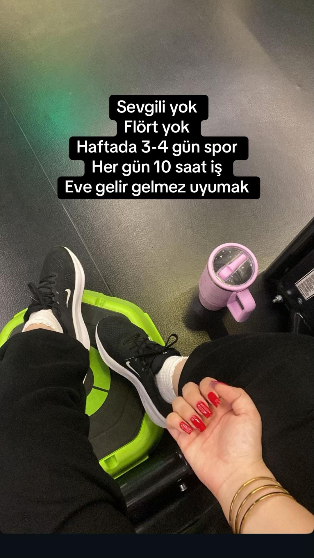 @Sudeloraa