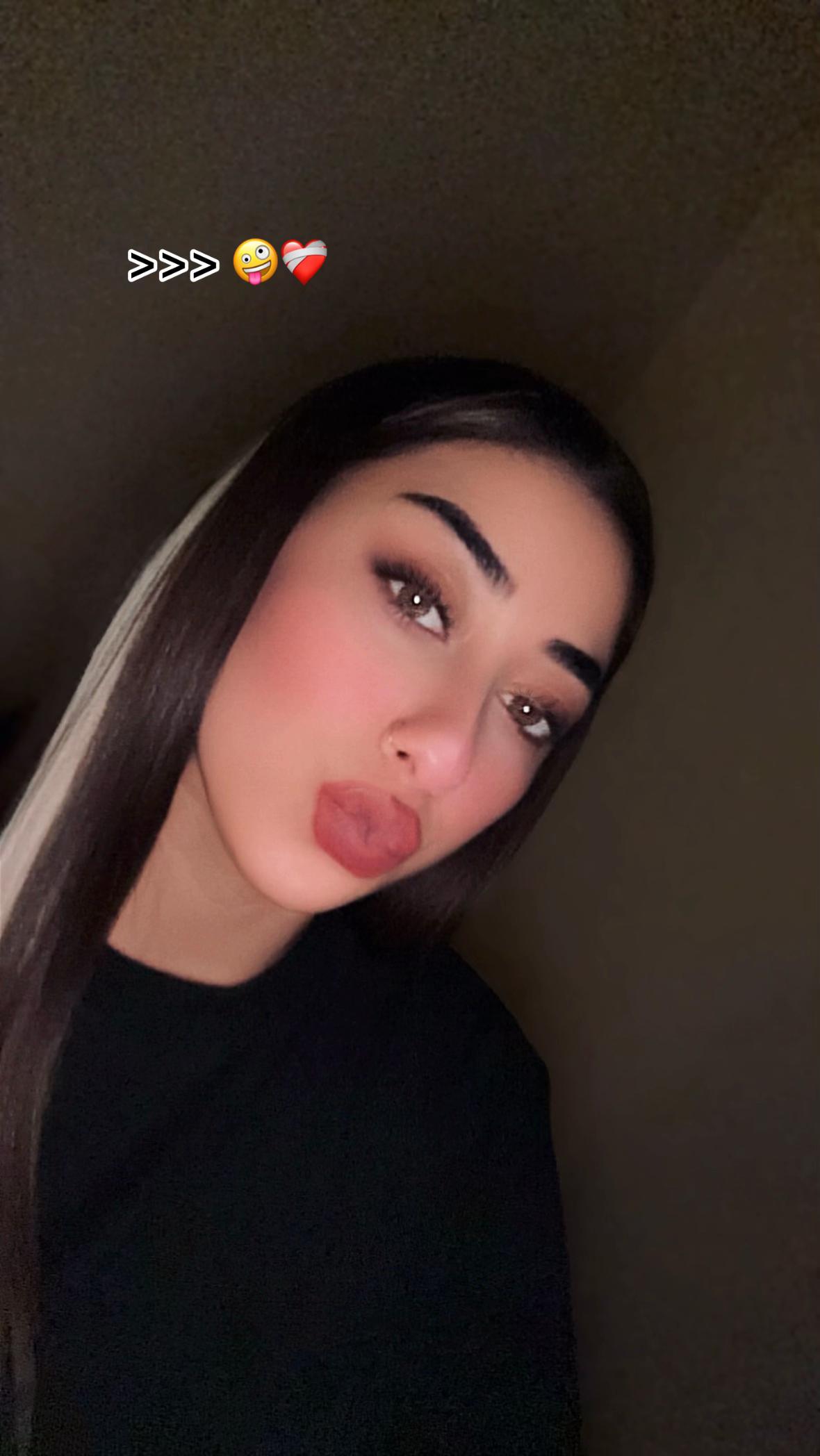 @𝓜𝓲𝓷𝓪 🎀