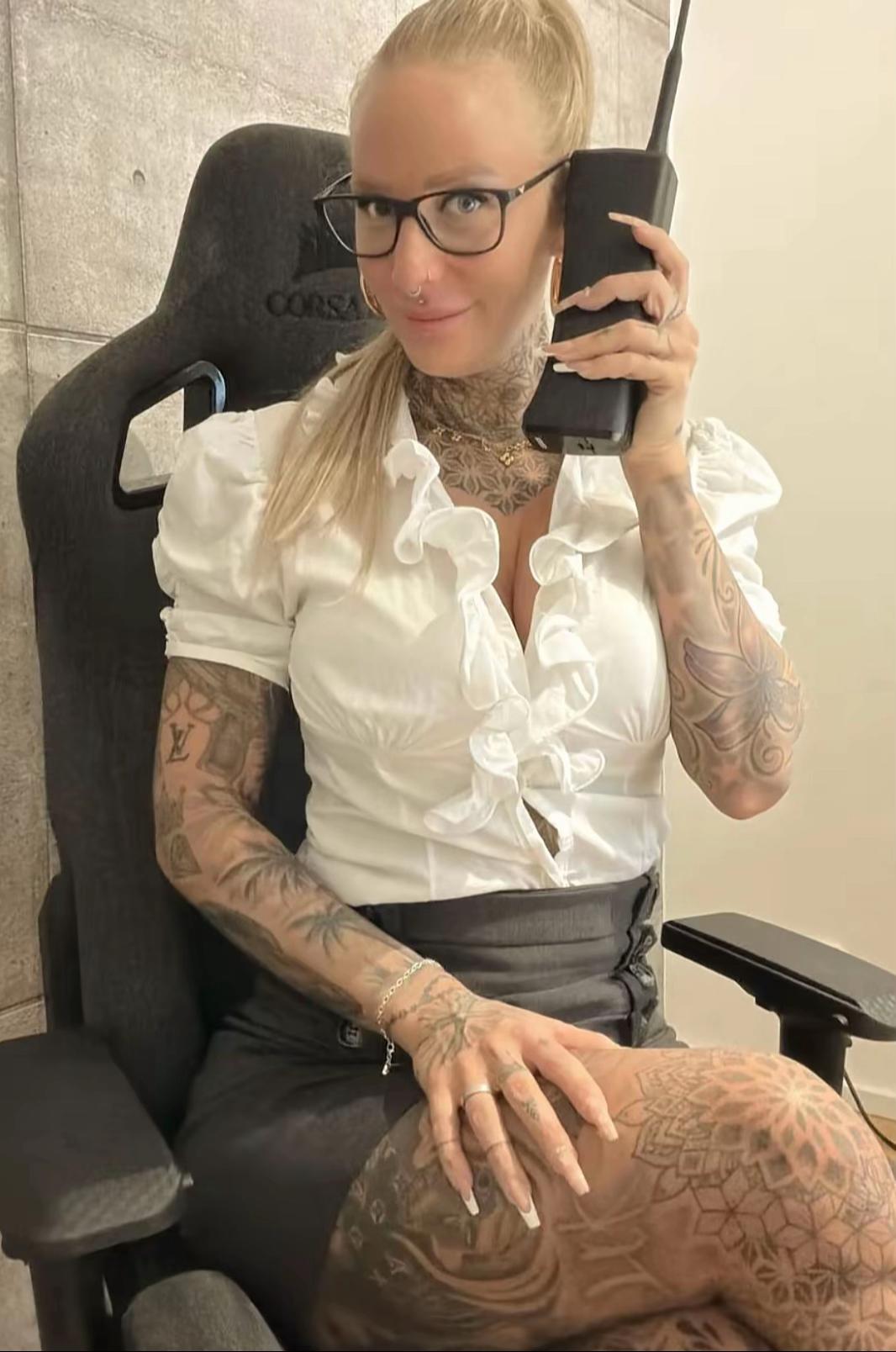 @Lara Cumkitten