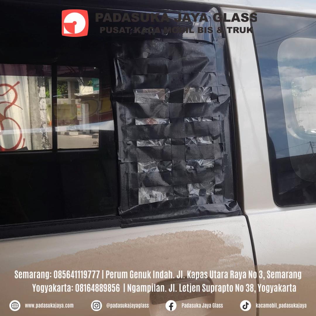 @Kaca Mobil Padasuka Jaya