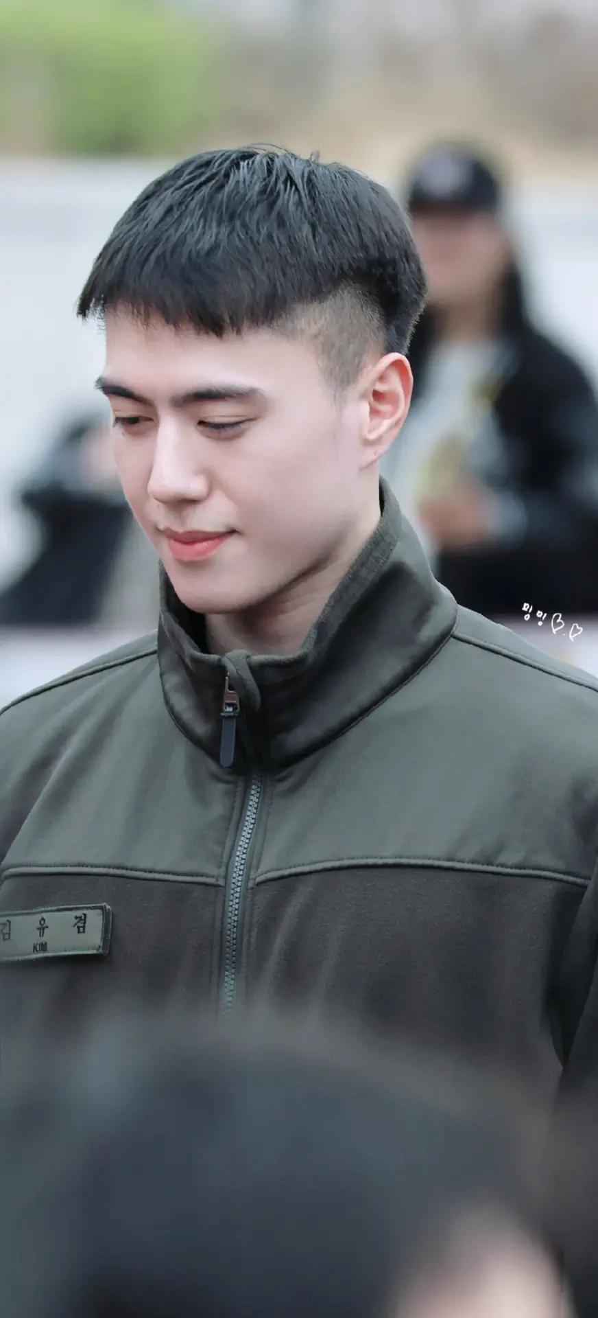 @มัมมี๊ยูคยอม 🐜แฟนสาวแจบอม🌴
