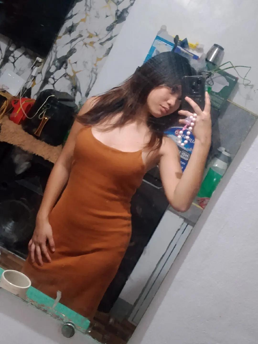 @👅