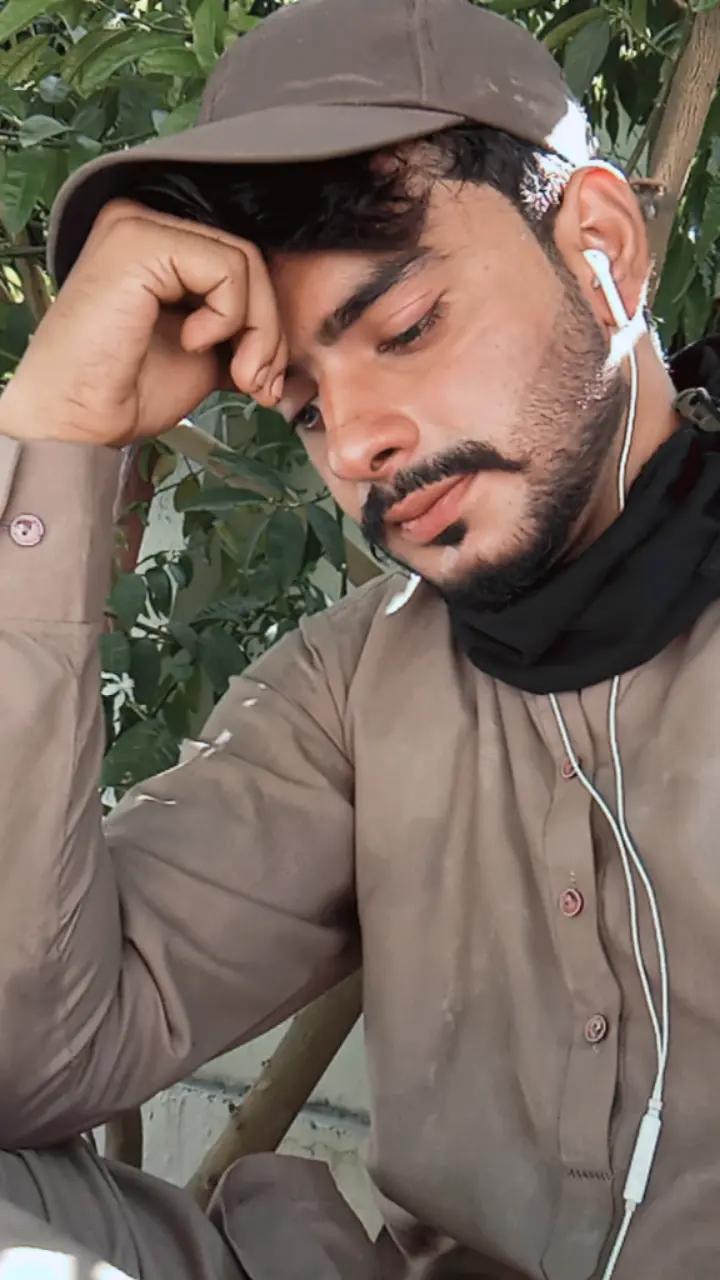 @saraki apni maa ka Shahzada 😘