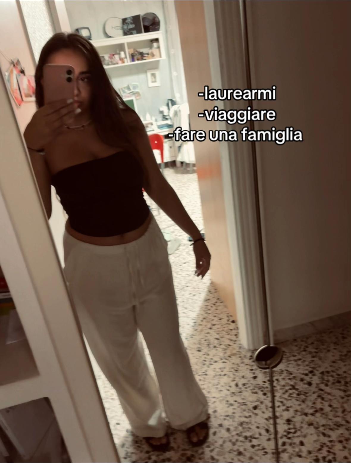 @𝟐𝟏