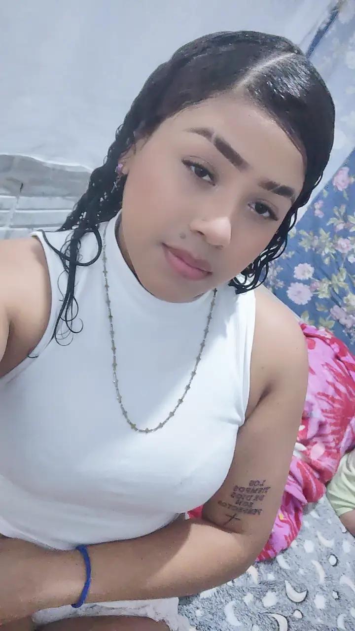 @t&uacute; nenas chiquita ☘️