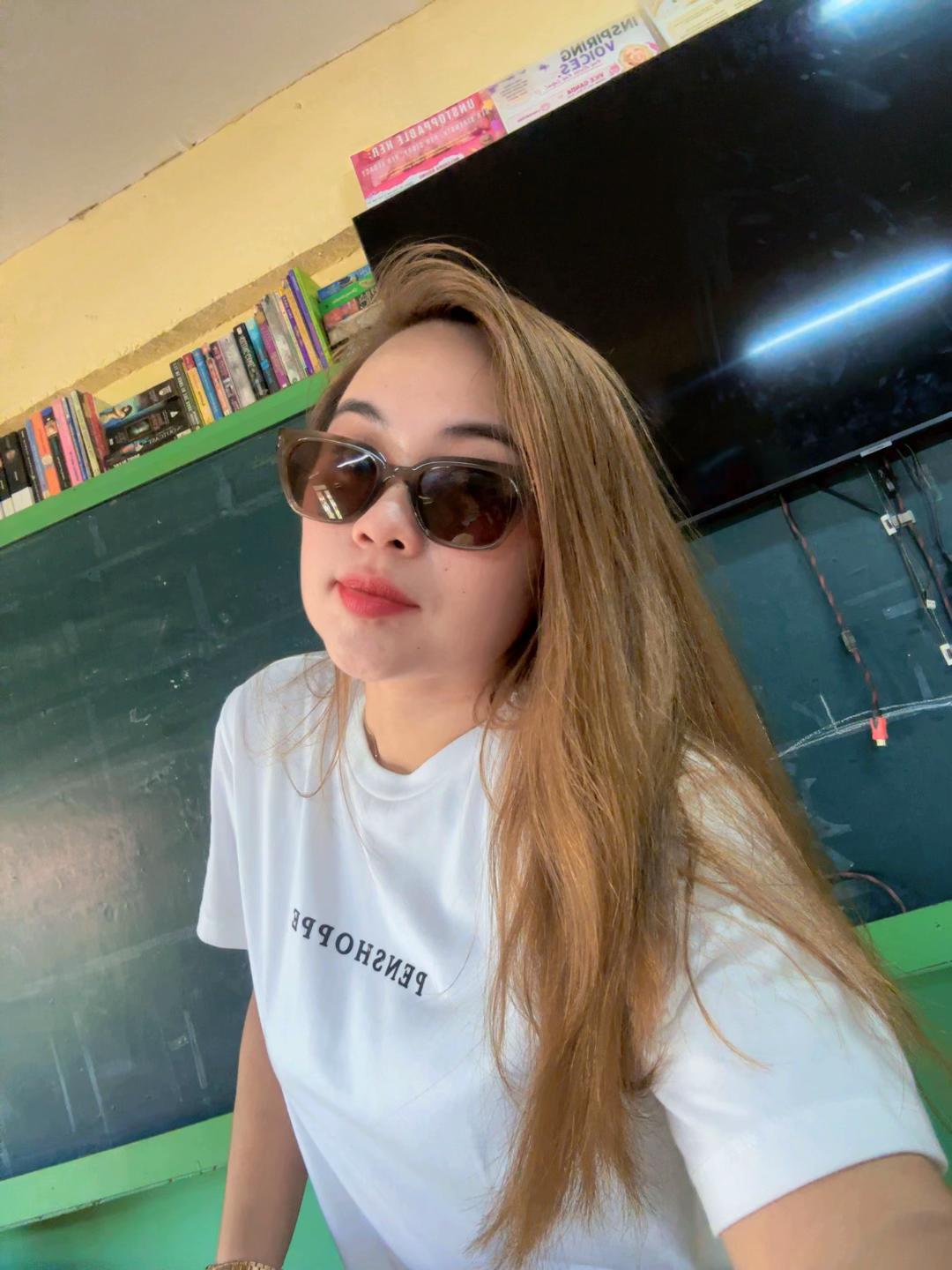 @𝑀𝒾𝓈𝓈 𝑅𝑜𝒸𝒽 👩&zwj;🏫🇵🇭