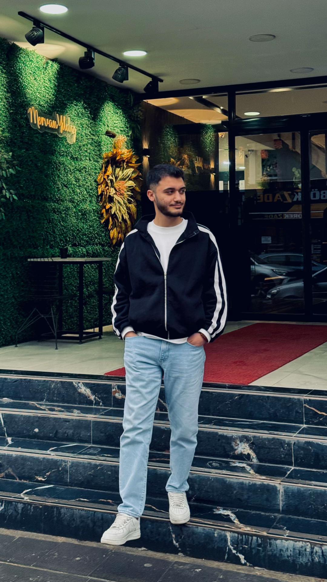 @• Ömer⁷²