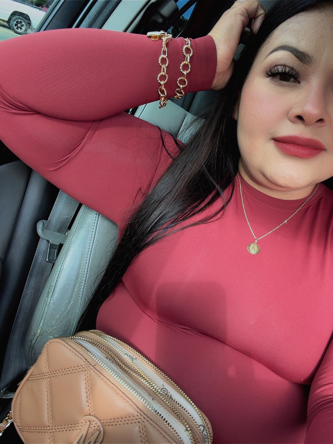 @Ana