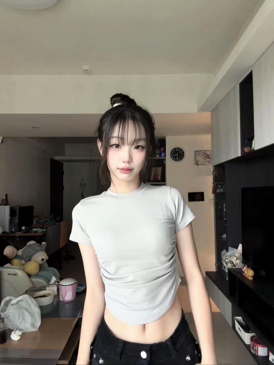 @嗯居^