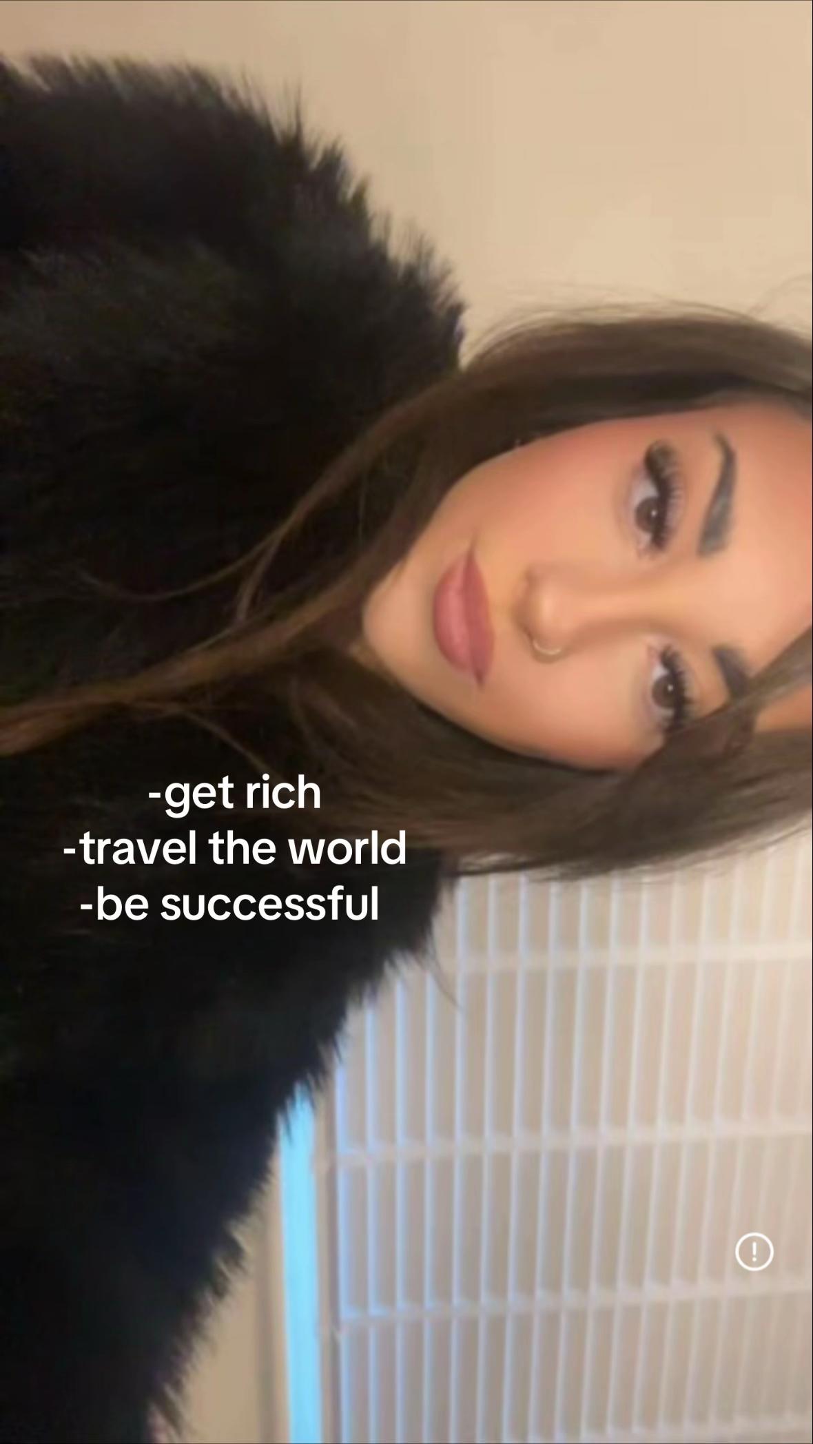@caitlynh_