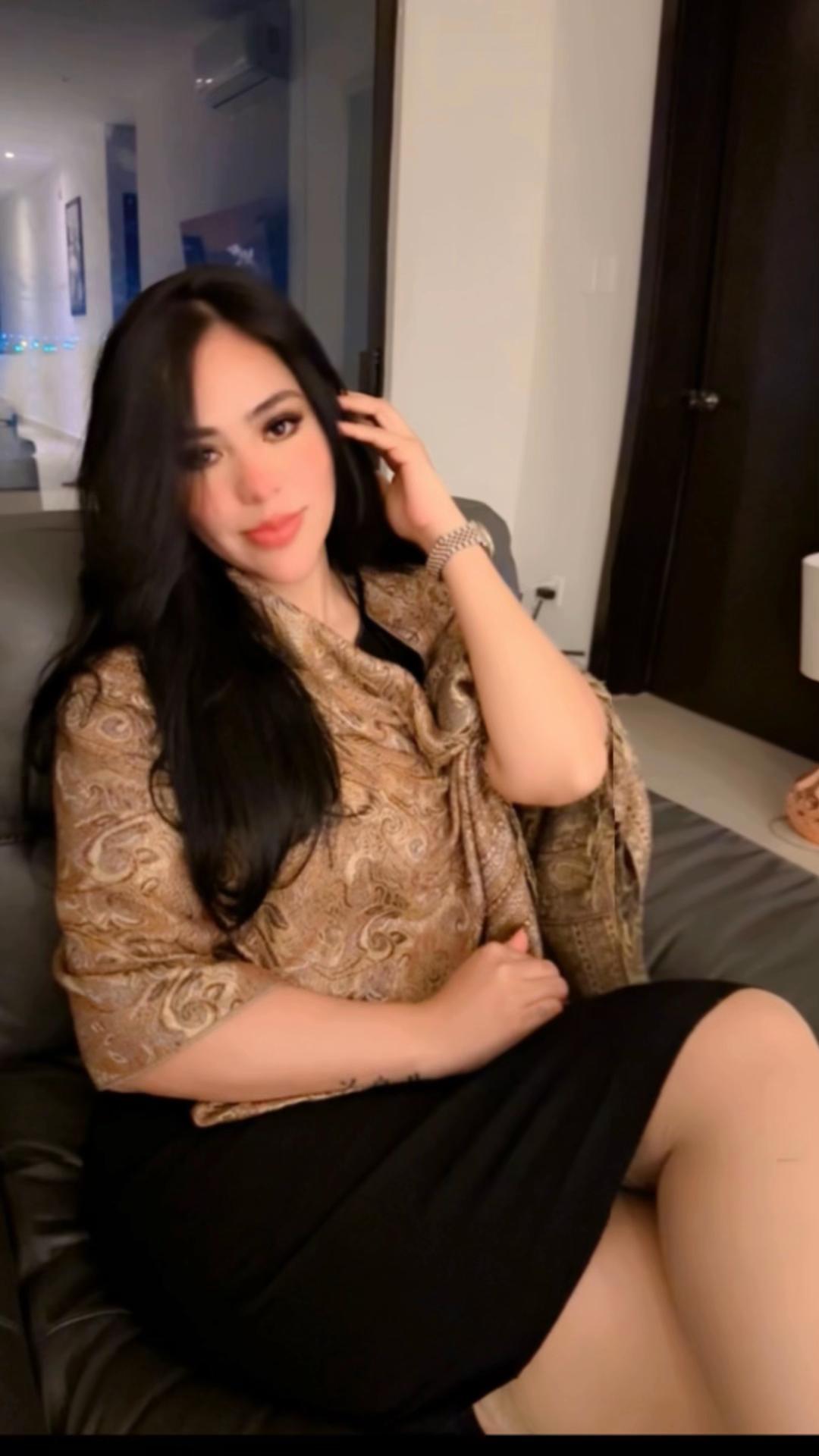 @Liliana De La Fuente,,,,,