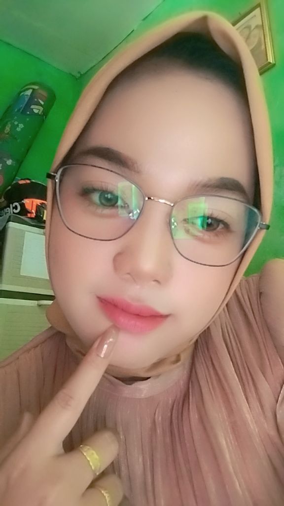 @yenianggela
