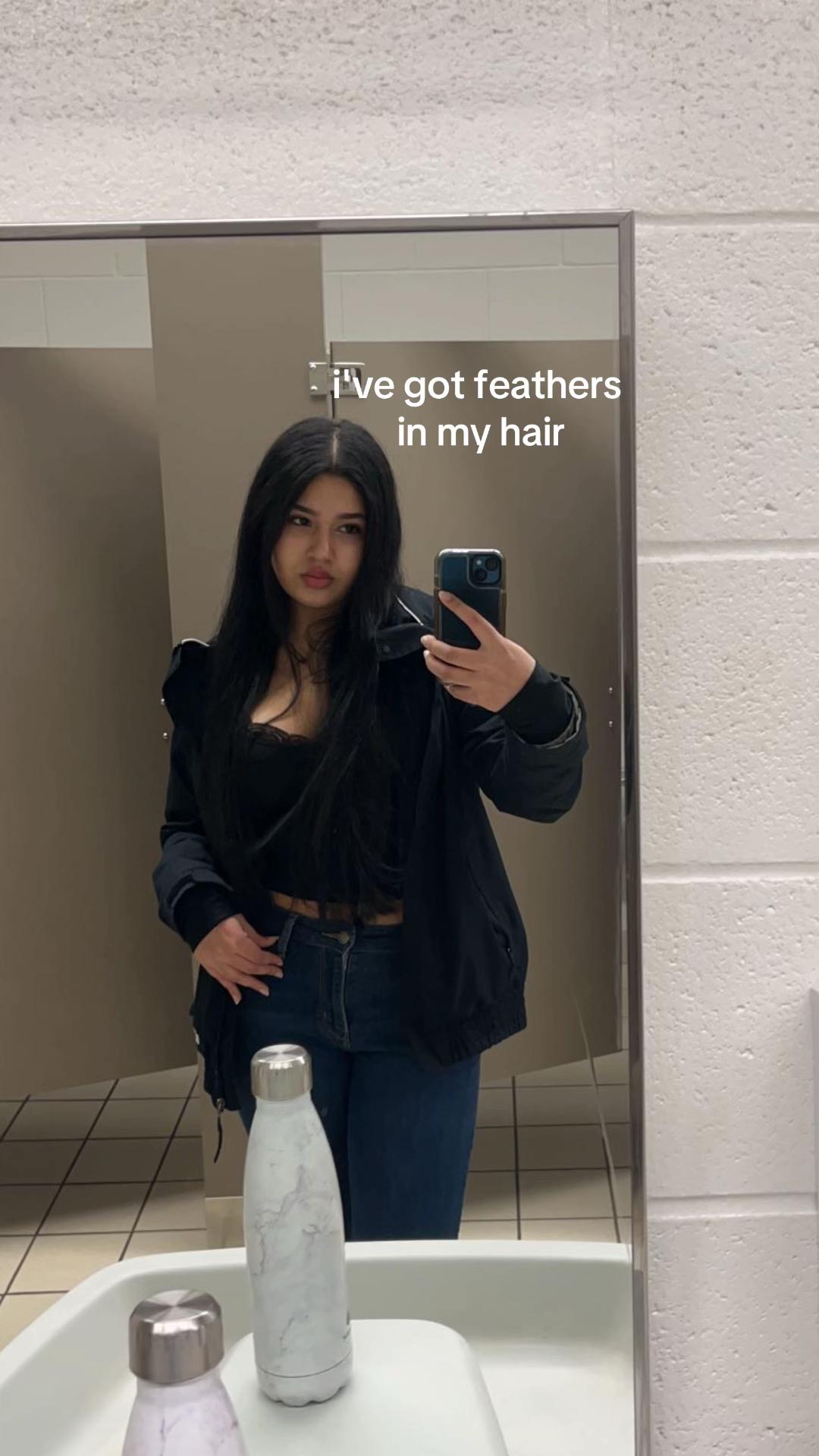 @⃟