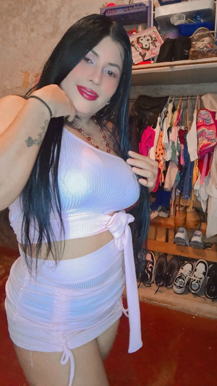 @𝐴𝑛𝑑𝑟𝑒𝑎🩷