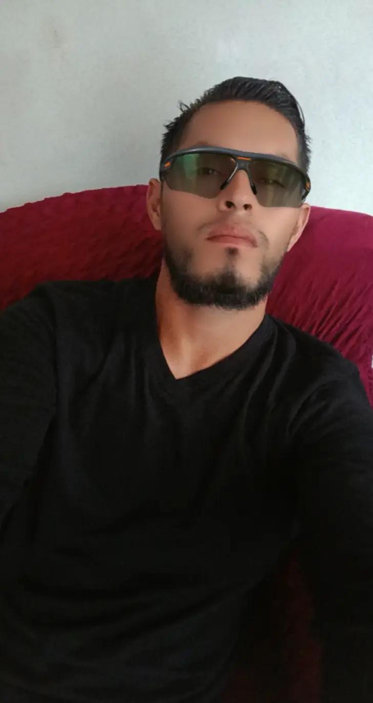 @"*Gabriel Nodal🥷🧃📿📈