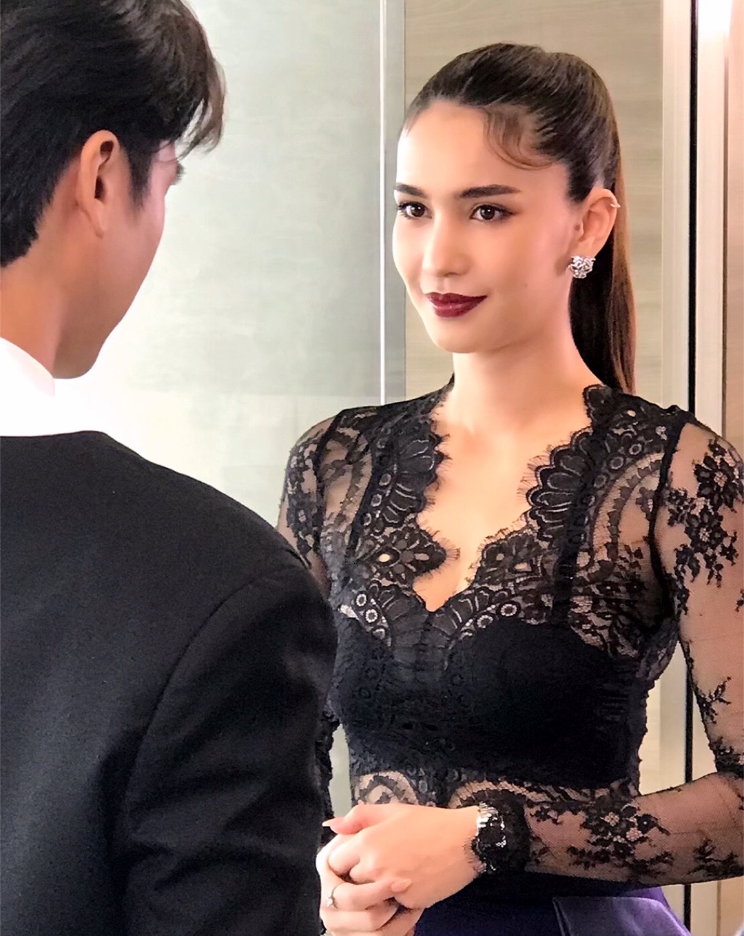 @โธนา