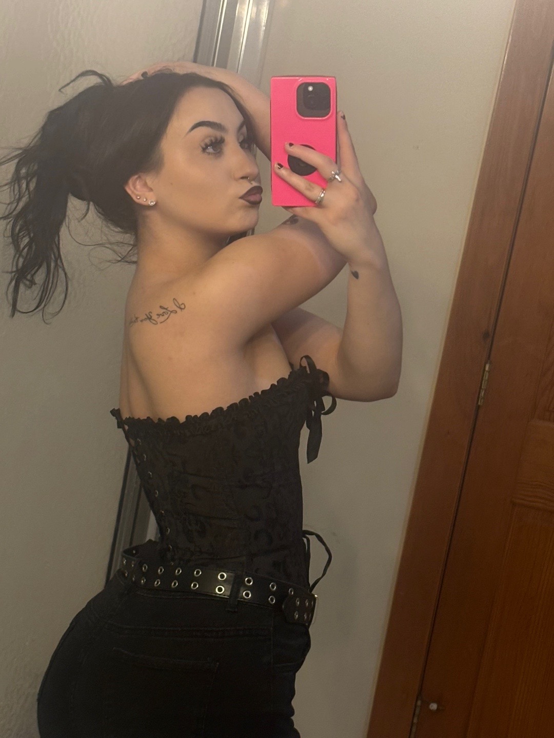 @skylahlove