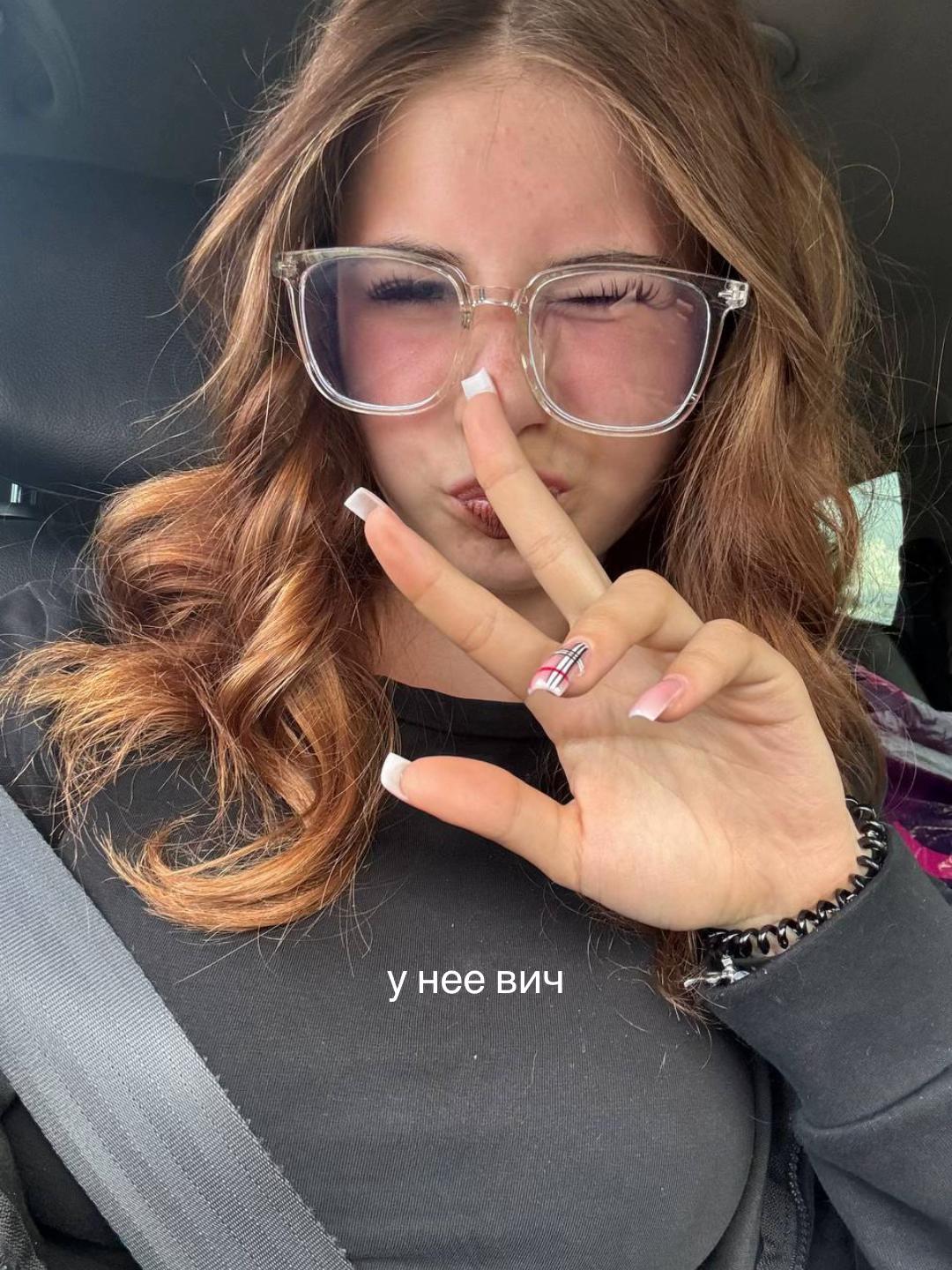 @𝒮